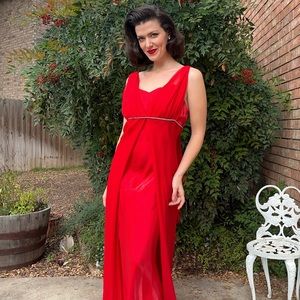Beautiful, bright lipstick, red vtg 1990s/Y2K red chiffon party Christmas dress